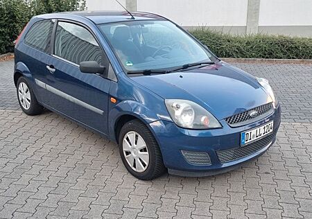 Ford Fiesta 1,3 51kW Ghia Ghia