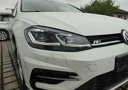 VW Golf Volkswagen VII R Line Pano. Alcanta AHK NEUE REIFEN