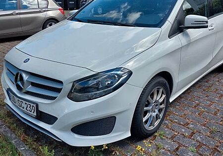 Mercedes-Benz B 200 d -