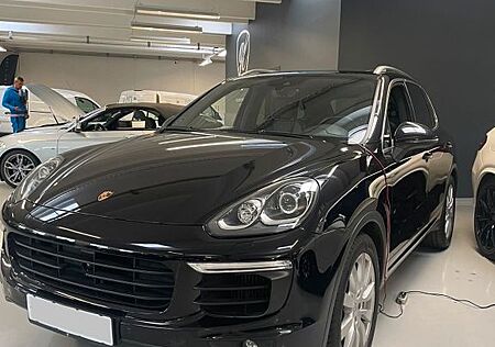 Porsche Cayenne Diesel 3.0 Luft*Pano*Bi-Xen*Abst-Tempo