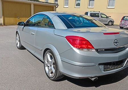 Opel Astra 1.6 Turbo ECOTEC Cosmo 132kW Cosmo