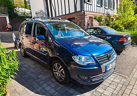 VW Touran Volkswagen 2.0 TDI DPF Highline Highline