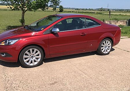 Ford Focus CC 2,0 Titanium - Cabrio