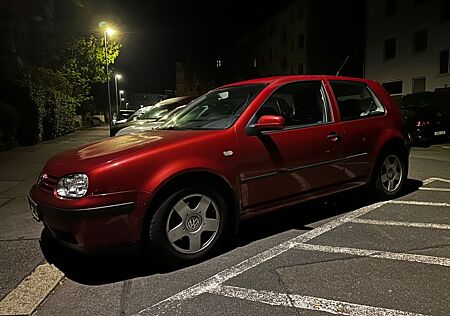 VW Golf Volkswagen 4 1.9TDI Comfortline DE Auto AHK TÜV Neu