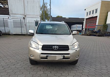 Toyota RAV 4 2.2-l-D-4D 4x4 Sol
