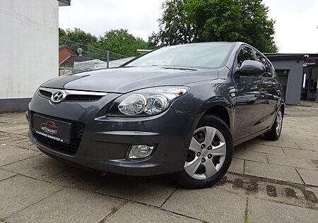 Hyundai i30 Comfort/Klimaanlage/Schiebedach/2-Hand