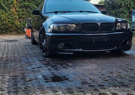 BMW 325i touring -