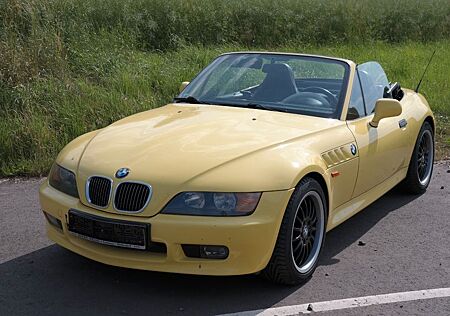 BMW Z3 1,9L 5Gang,Leder,ZV, RC.