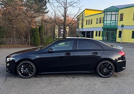 Mercedes-Benz A 35 AMG Mercedes-AMG A 35 4MATIC DCT Merced...