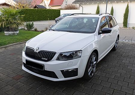Skoda Octavia 2.0 TDI DSG RS Combi RS
