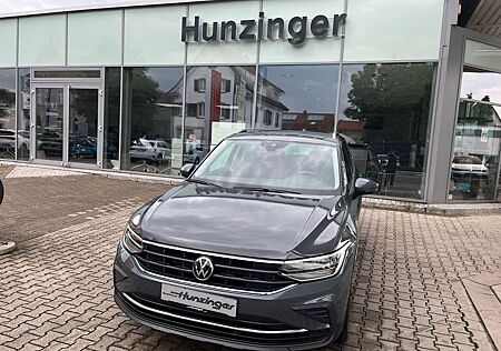 VW Tiguan Volkswagen Active 2.0 TDI DSG APP Connect