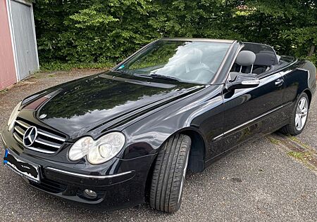 Mercedes-Benz CLK 320 CDI, AHK, 172.000 km