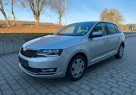 Skoda Rapid Spaceback Clever *1.HAND XENON PDC*
