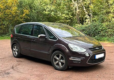 Ford S-Max 2,0 EcoBoost 239PS Titanium PowerShift...