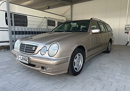 Mercedes-Benz E 200 KOMPRESSOR T CLASSIC