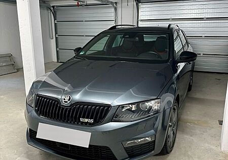 Skoda Octavia 2.0 TDI DSG RS Combi RS