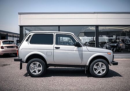 Lada Niva 4X4 LEGEND
