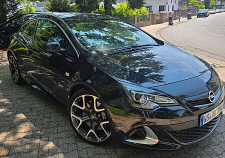 Opel Astra 2.0 Turbo GTC OPC 280 PS
