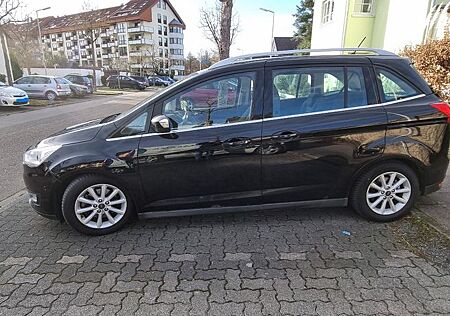 Ford Grand C-Max 1,5TDCi 88kW PowerShift Titanium.
