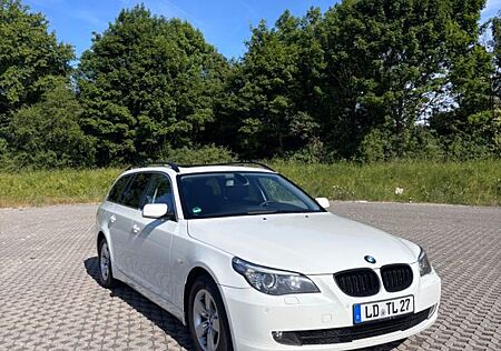 BMW 525i Touring, Bi-Xenon, Sitzheizung, uvm.