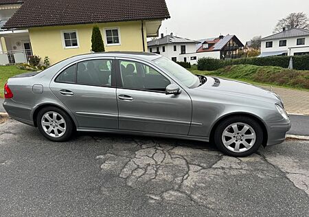 Mercedes-Benz E 230 E -Klasse Lim.