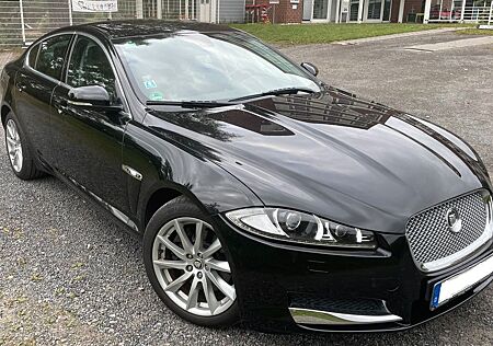 Jaguar XF 2.2 L Diesel -