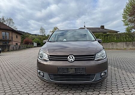 VW Touran Volkswagen Highline