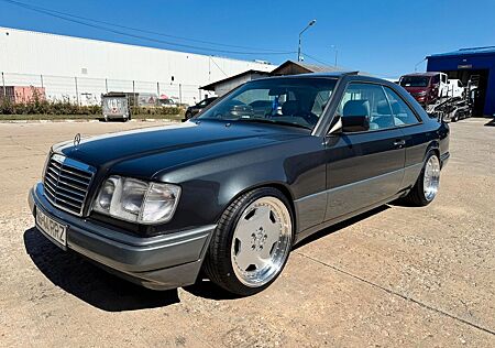 Mercedes-Benz CE 220
