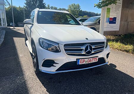 Mercedes-Benz GLC 250 d 4Matic*AMG*KAMERA*AHK*KEYLESS