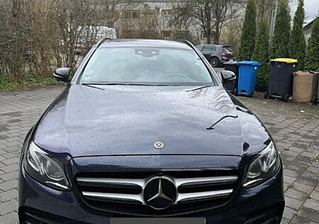 Mercedes-Benz E 350 Mercedes Benz E350d 4MATIC AMG Line | Panorama