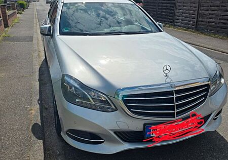Mercedes-Benz E 220 Elegant Blueefenity Feclifft 9 G