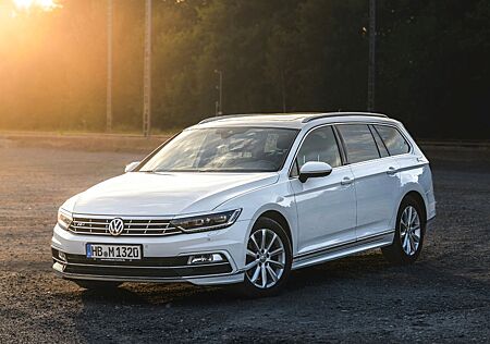 VW Passat Variant Volkswagen 2.0 TDI Highline Variant R-Line