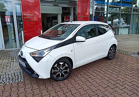 Toyota Aygo (X) Aygo -play Team D