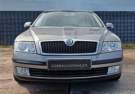Skoda Octavia Lim. Ambiente 2.0 Benzin