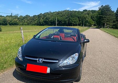 Peugeot 307 CC 1Hand Scheckheft gepflegt GARAGENFAHRZEUG