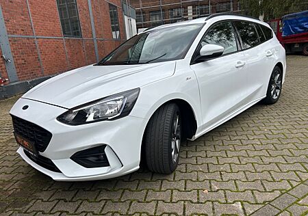 Ford Focus Turnier ST-Line