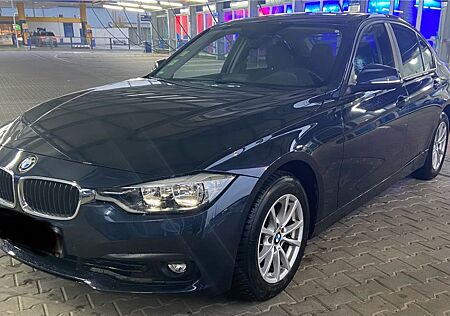 BMW 318i eh. Botschafter Auto / Kl/NaVi/PDC/SHZ/ Top