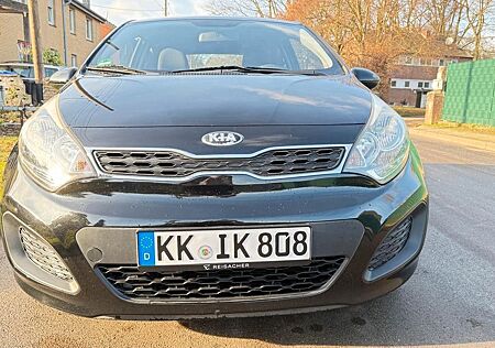 Kia Rio 1.4 Edition 7 TÜV 1jahr