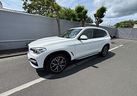 BMW X3 xDrive30d Luxury Line, Scheckheft,Top Zustand