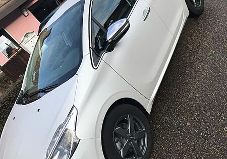 Peugeot 208 PureTech 82 Allure Allure