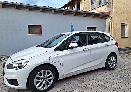 BMW 2er 225xe iPerformance Advantage Allrad Plug-In Hybr