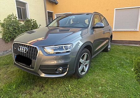 Audi Q3 2.0 TDI 103kW quattro - AHK -Klima - Tempomat
