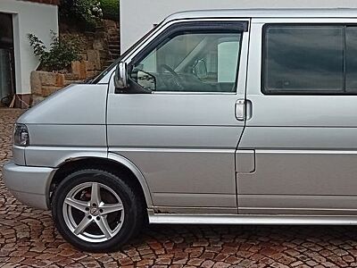 Volkswagen T4 Caravelle 2.5 TDI 75kW ACV