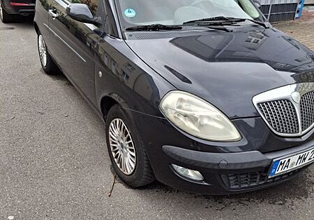 Lancia Ypsilon 1.2 16v Oro Oro