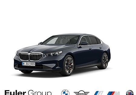 BMW 520 i M SportPRO IconGlow AHK StandHZg H/K KomfS