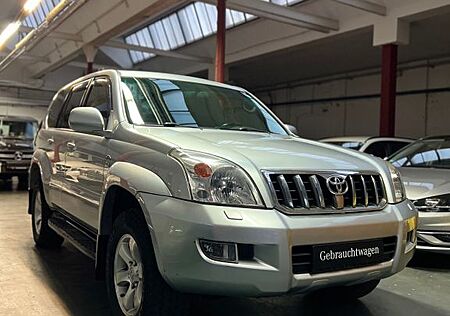 Toyota Land Cruiser 3.0 D-4D Travel *Tüv Service Neu*