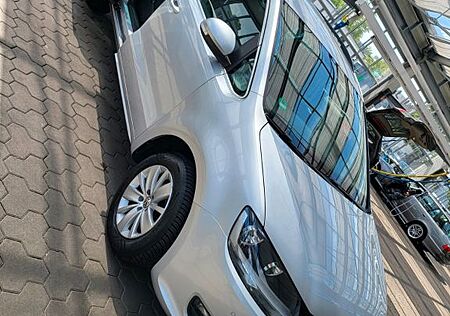 VW Sharan Volkswagen 2.0 TDI SCR 4MOTION BMT Beach Beach
