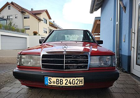 Mercedes-Benz 190 E H-Zulassung Benzin Schaltwagen