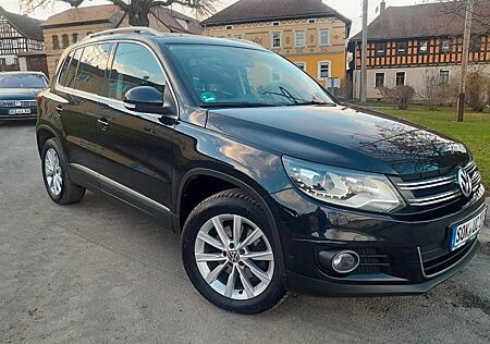 VW Tiguan Volkswagen Sport & Style 4Motion Xenon ,AHK,ZMS Neu