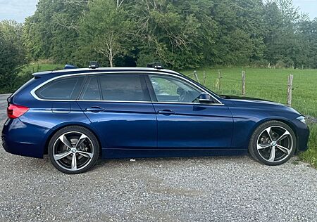 BMW 320i Touring Luxury Line Purity, Harman Kardon
